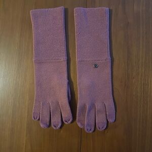 lululemon women’s winter gloves